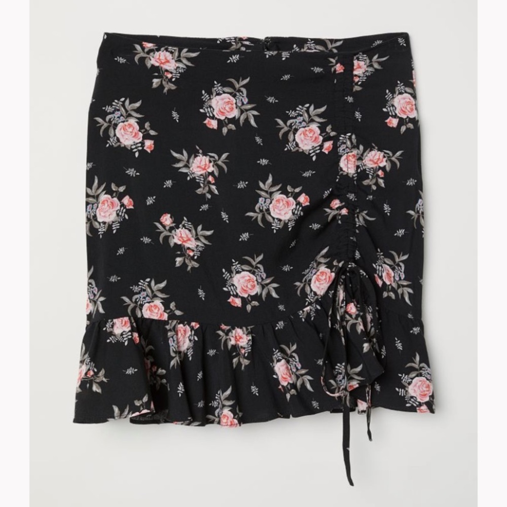 H&M Drawstring Floral Mini Skirt - Size 2